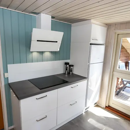 Cozy With Wooden Stove By The Sea - Sj732 בית נופש *